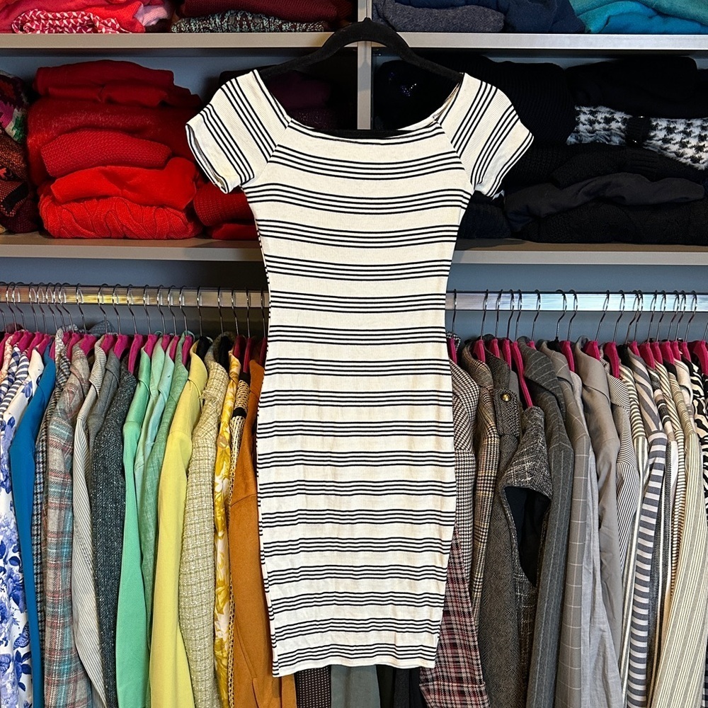 Windsor white/black striped ribbed t shirt body con dress size M